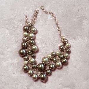 Gray bauble necklace